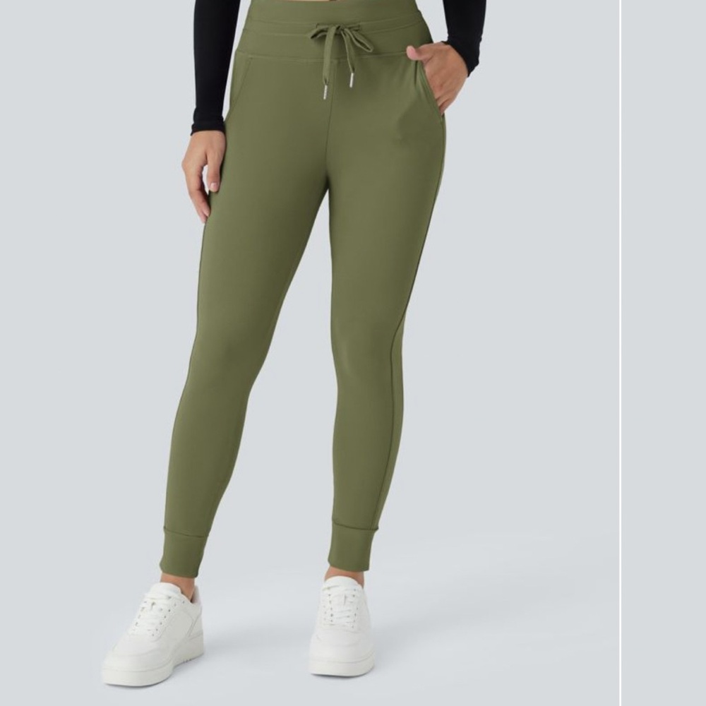 HALARA Green Slim-Fit Track Pants with Elastic Waistband
